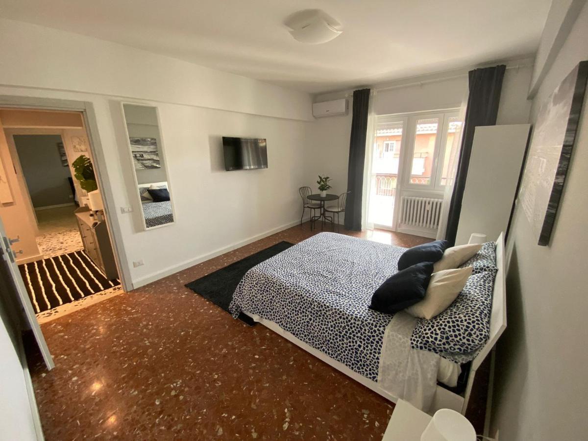 Hotel Ytha Housse Roma Centro Zewnętrze zdjęcie