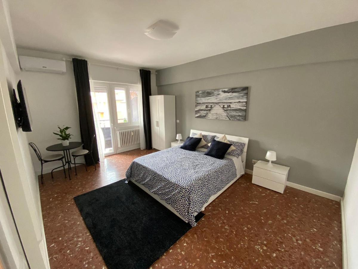 Hotel Ytha Housse Roma Centro Zewnętrze zdjęcie