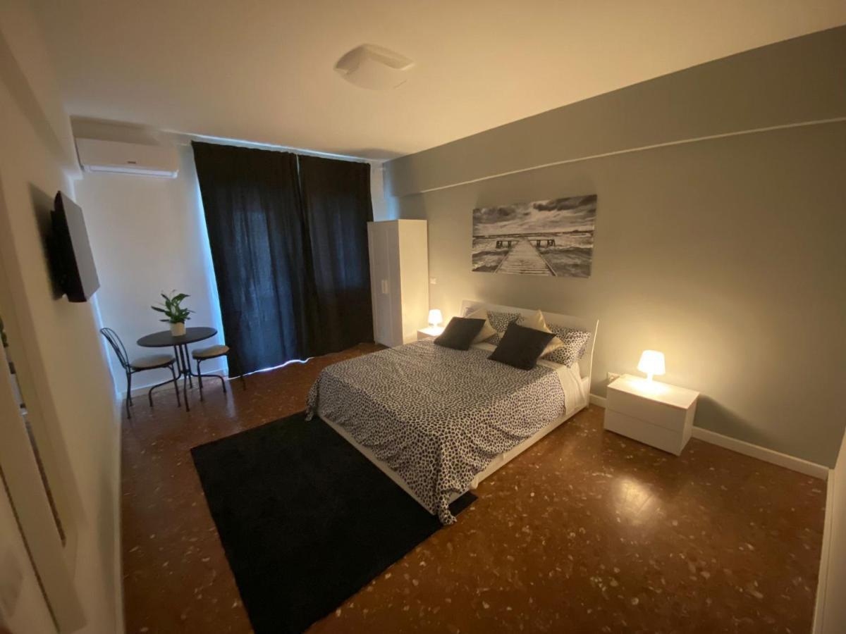 Hotel Ytha Housse Roma Centro Zewnętrze zdjęcie